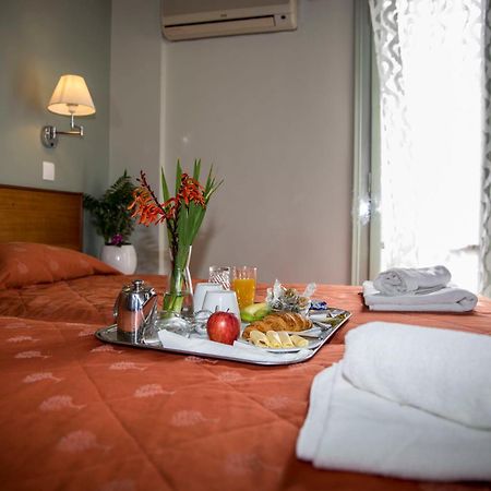 Togias Hotel Aegina Bagian luar foto
