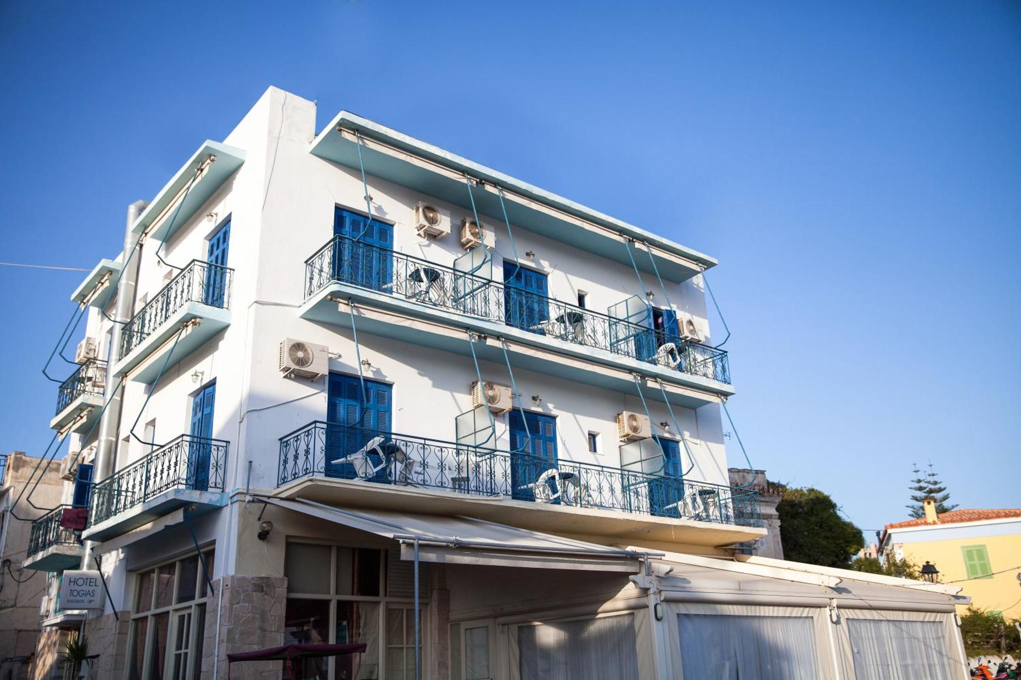 Togias Hotel Aegina Bagian luar foto