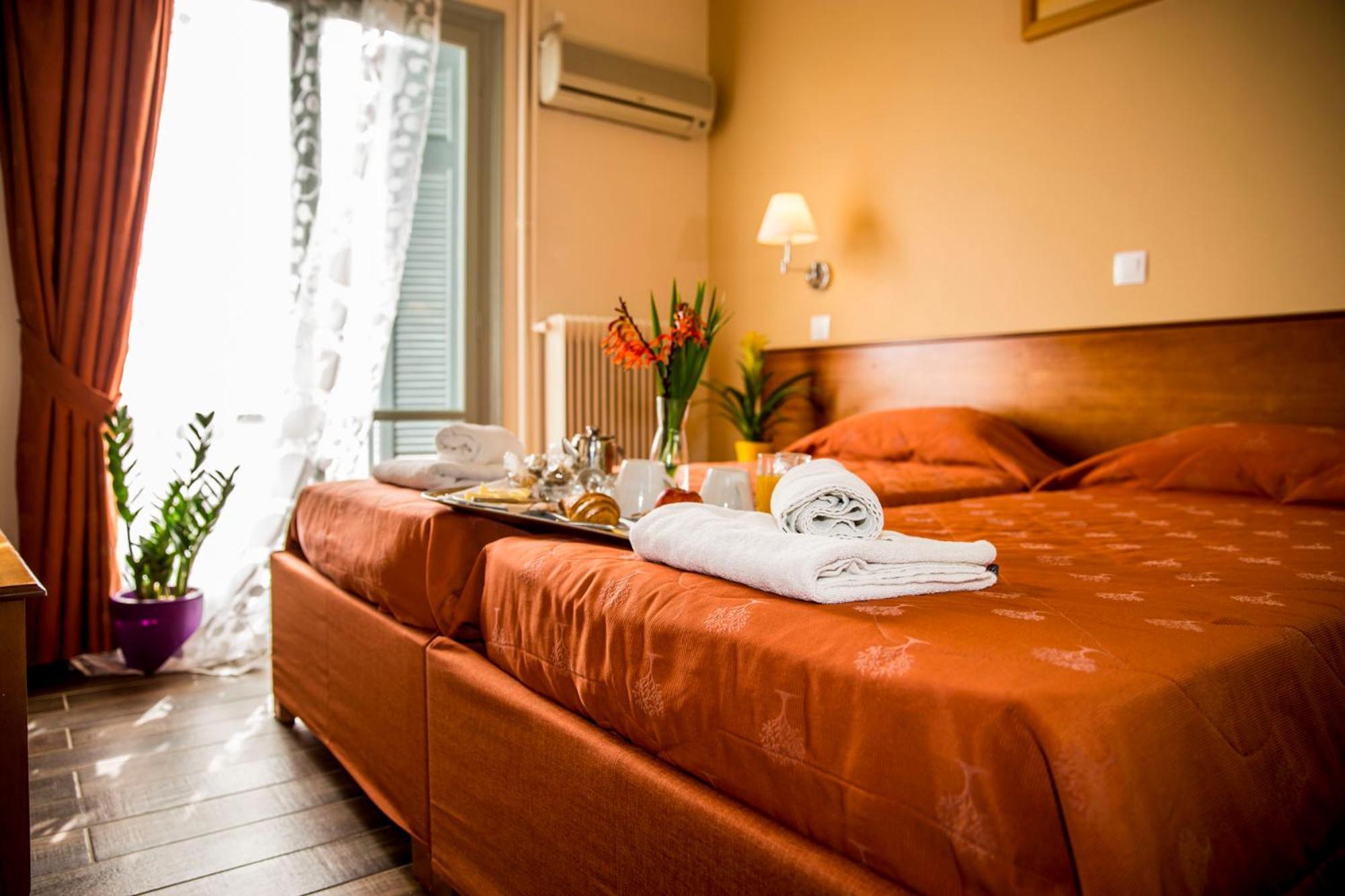 Togias Hotel Aegina Bagian luar foto