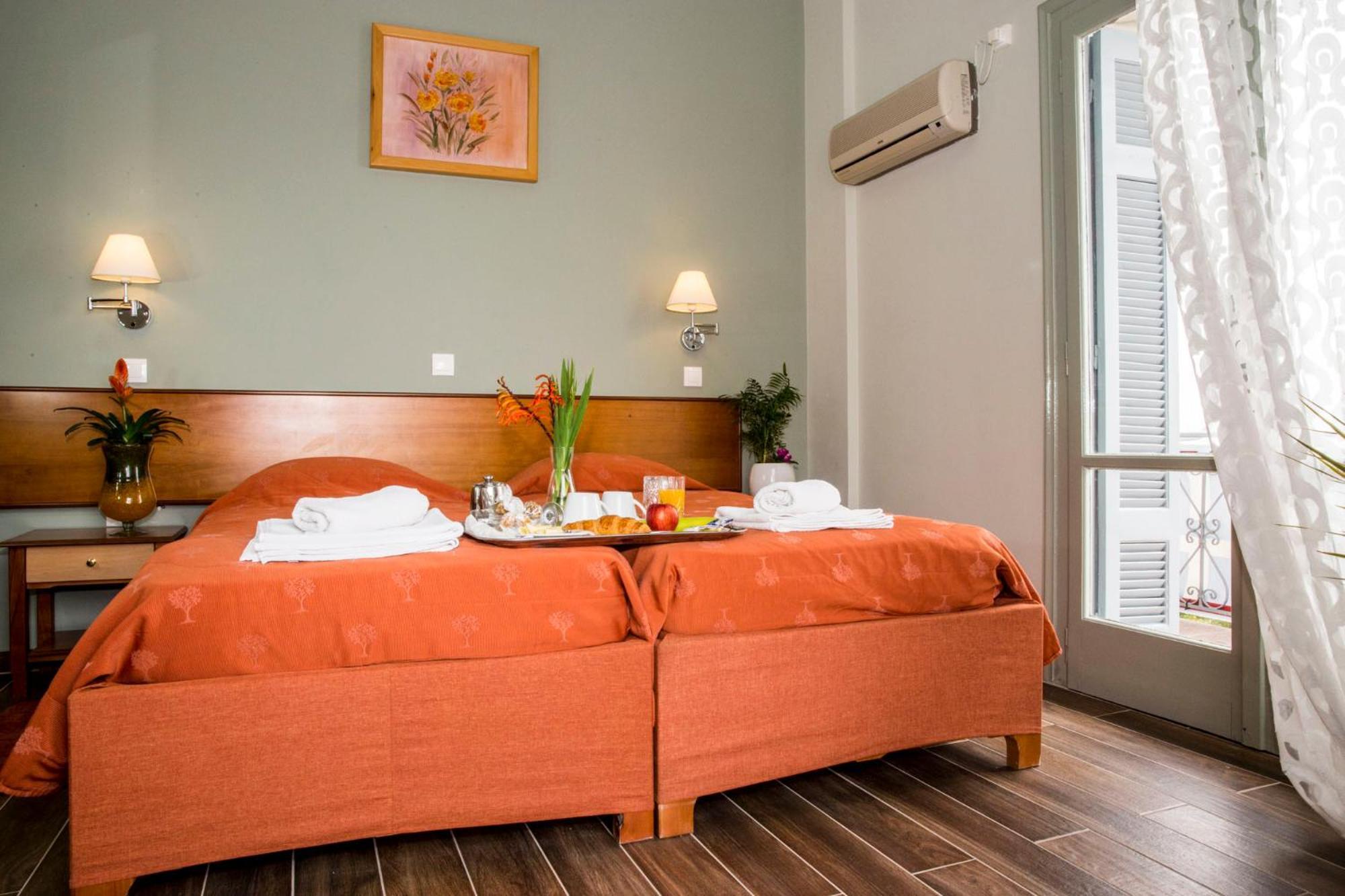 Togias Hotel Aegina Bagian luar foto
