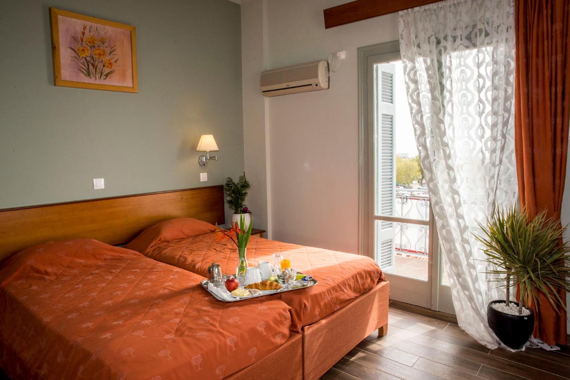 Togias Hotel Aegina Bagian luar foto
